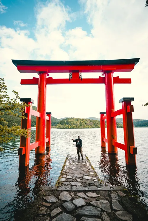 ブランドン・スパイクス at 箱根神社 平和の鳥居