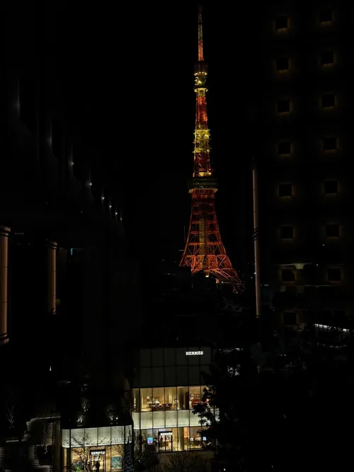 アル・クアディン・ムハンマド at 東京タワー
