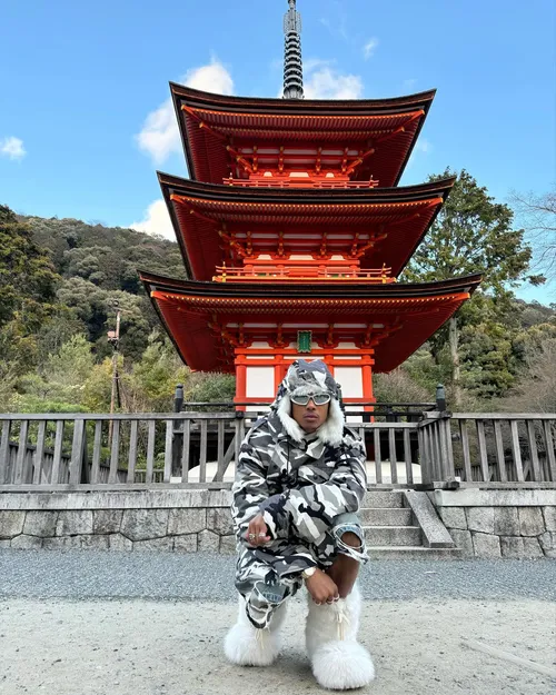 マルコ・ウィルソン at 京都 清水寺 西門