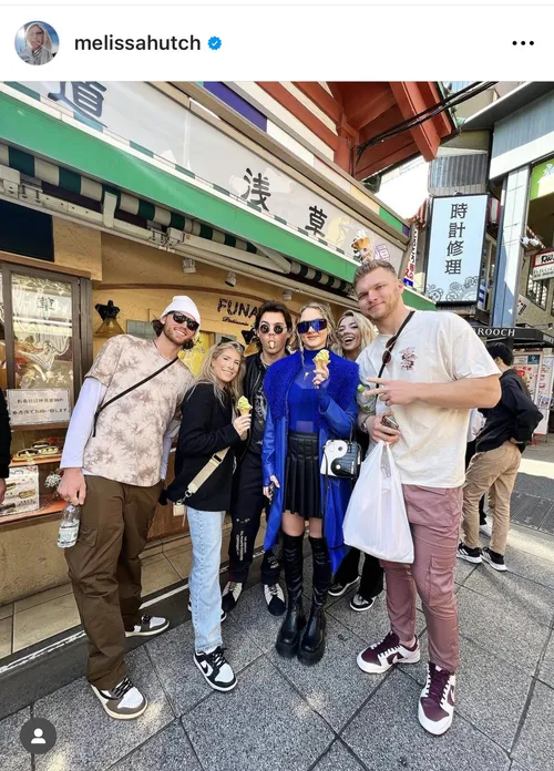 エイダン・ハッチンソン at 東京 浅草 浅草寺 仲見世通り