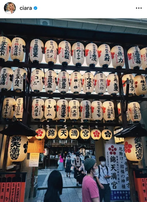 ラッセル・ウィルソン at 京都錦天満宮