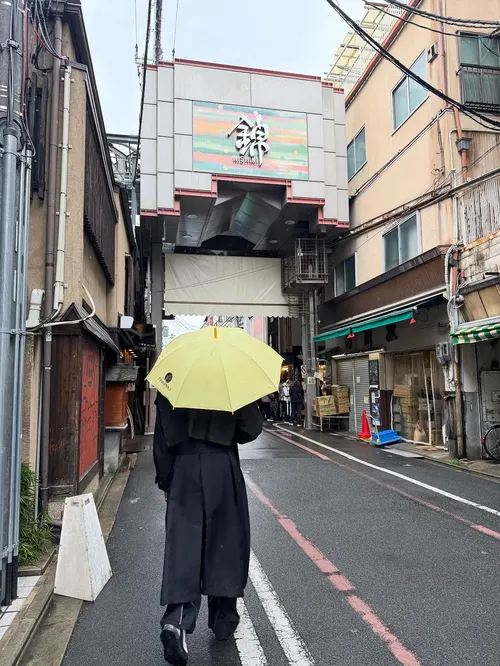 マリク・ターナー at 錦市場西側入口