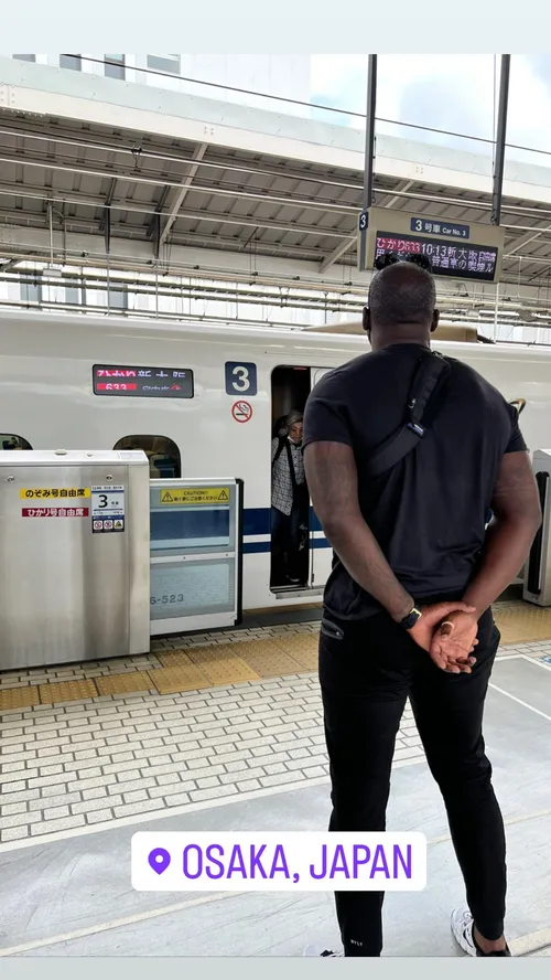 ホイットニー・マーシラス at 新大阪駅 新幹線ホーム
