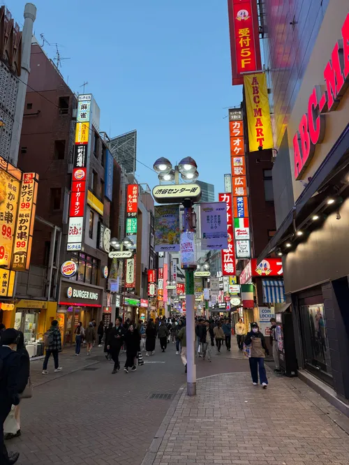 ジェフリー・バッサ at 渋谷センター街4